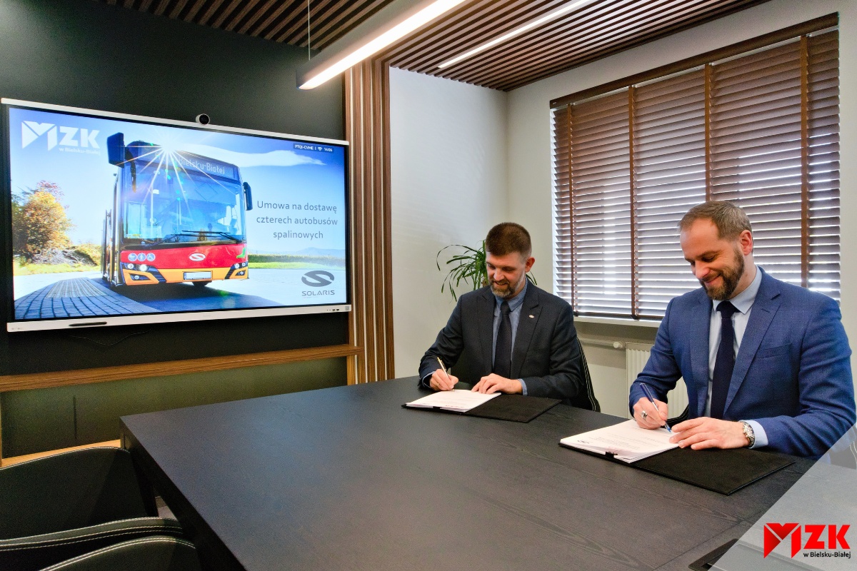 Podpisaliśmy umowy na dostawę nowych autobusów