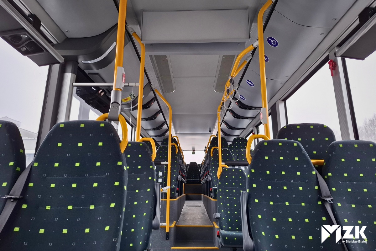 Wnętrze autobusu testowego